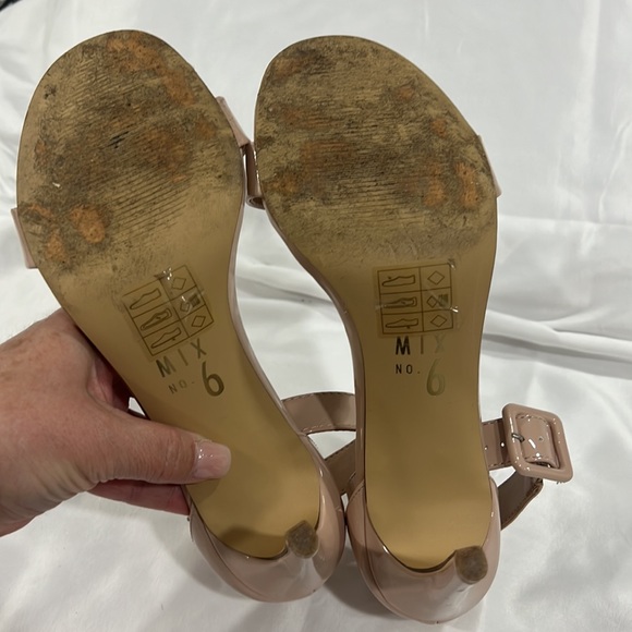 Mix No. 6 beige patent leather high heels - Picture 4 of 5